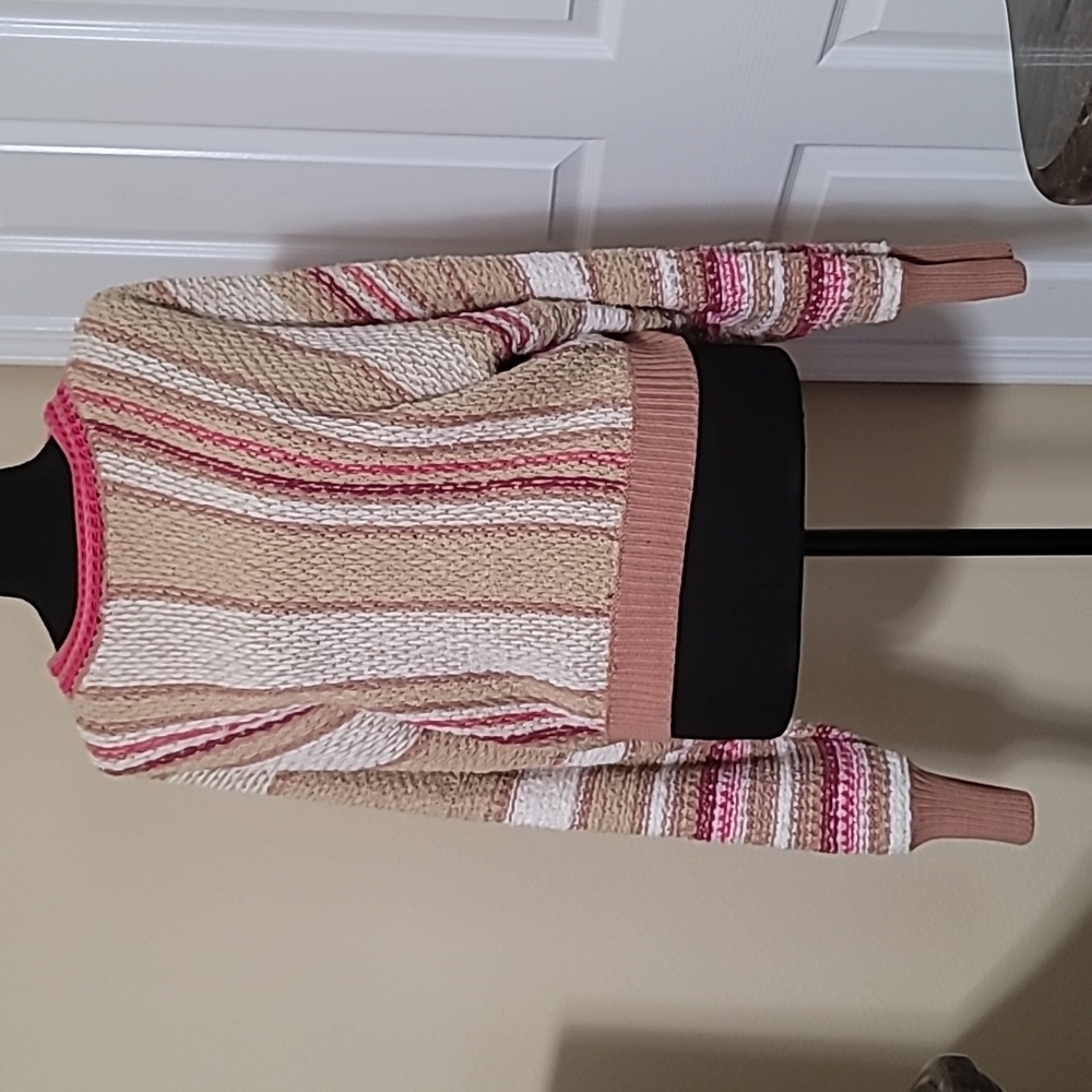 Free People size Medium Pink and Tan Cropped Sweater